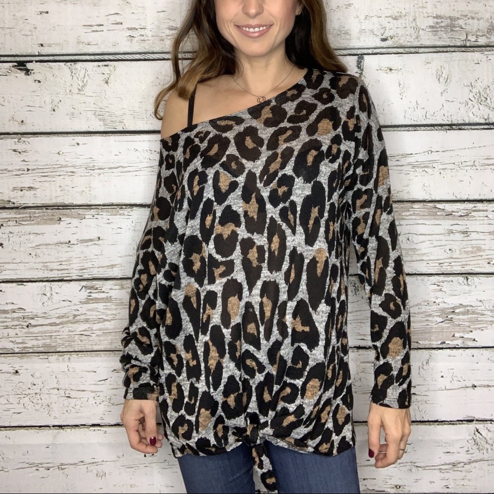 Off the shoulder leopard print tunic